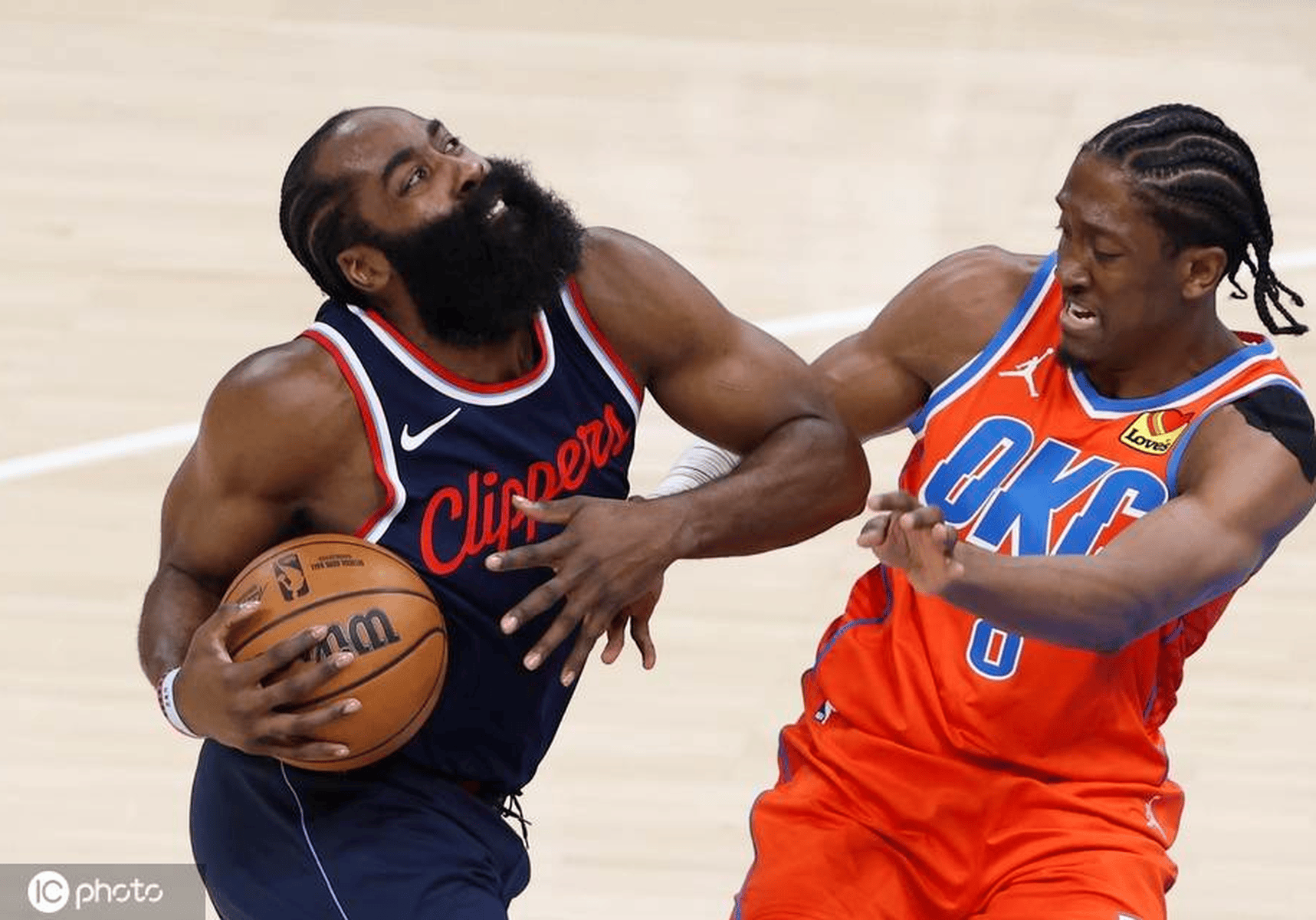 JNSPORTS-哈登在热火比赛中关键助攻，大胜引发热议！的简单介绍