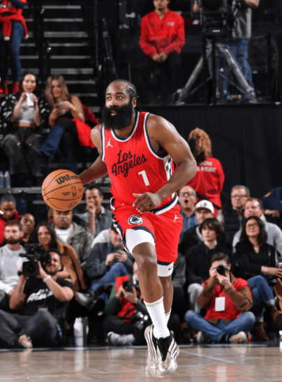 JNSPORTS-哈登迎来二十赛季高光表现，法国队球迷沸腾！的简单介绍